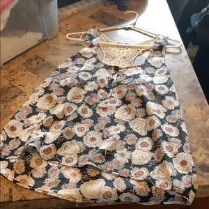 Beautiful floral half button tank